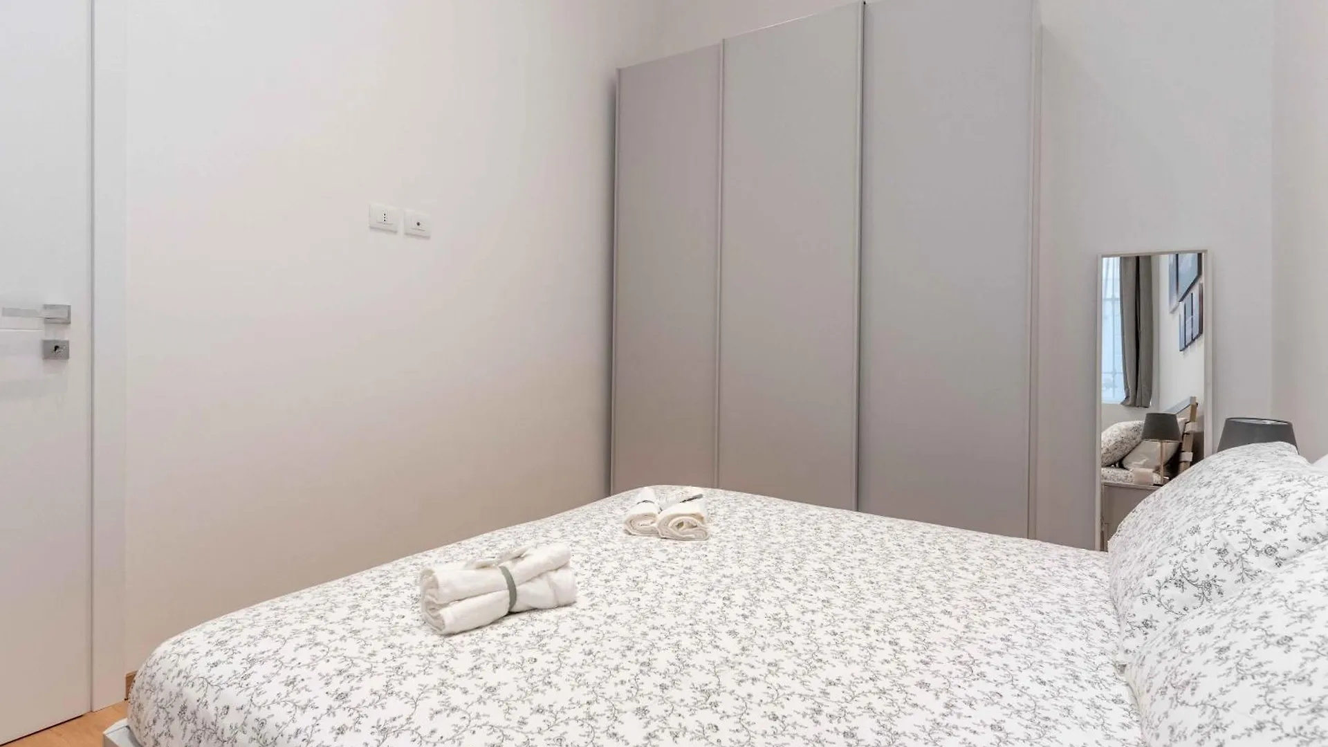 Apartment Appartamento Duomo Di Milano Italy